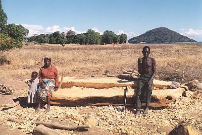 jezero Malawi - stavba lodi