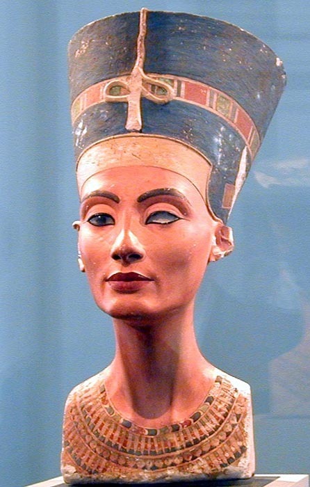 Busta Nefertiti