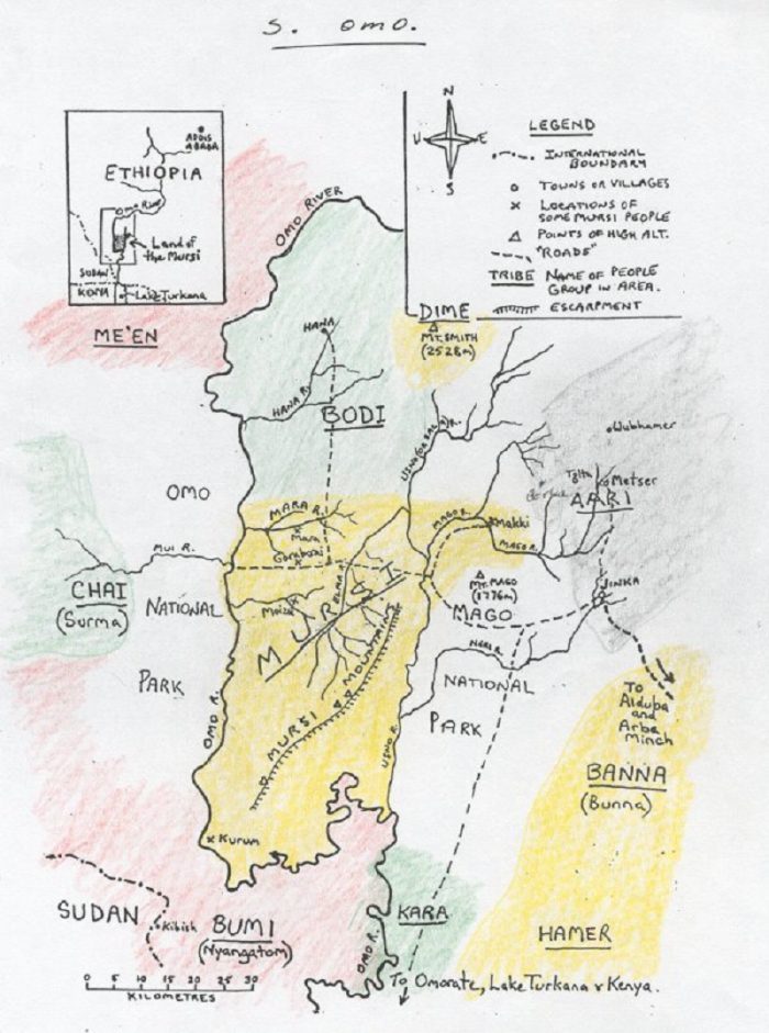 Kreslená mapa národů u řeky OMO (National Museum of Ethiopia)