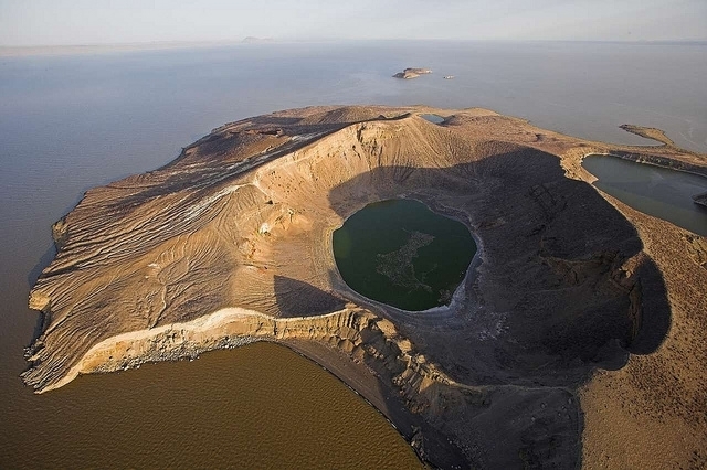 Jezero Turakana (Autor: Adam - Flickr.com)